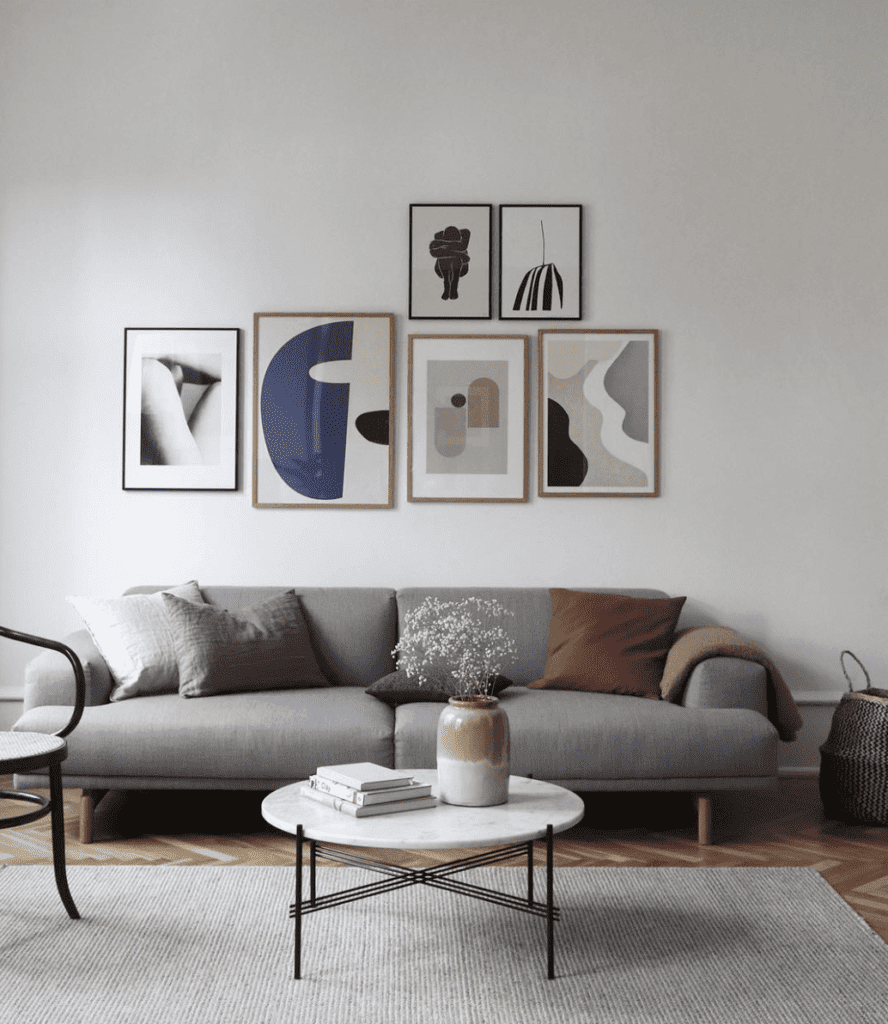 Picturous art wall | Via theposterclub.com