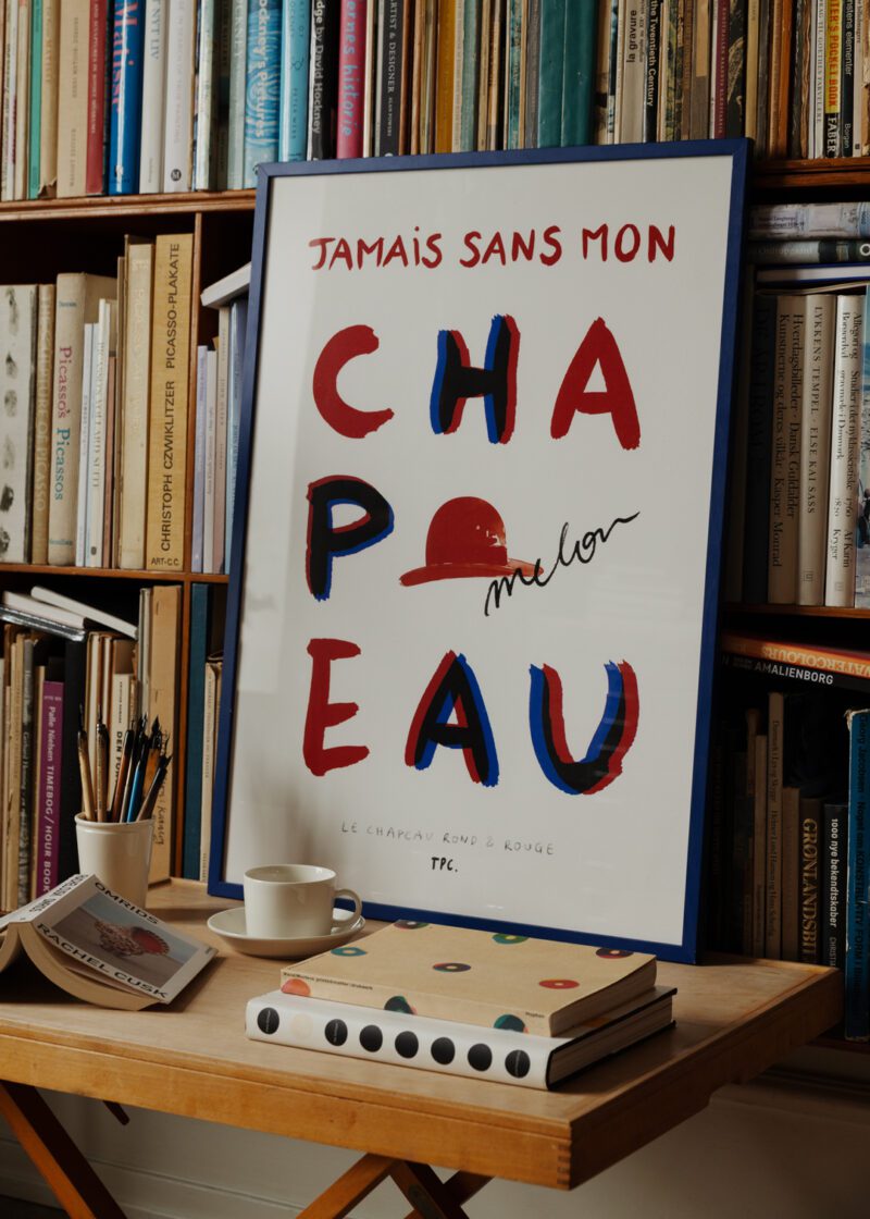 Another Art Project - Le Chapeau Rond & Rouge